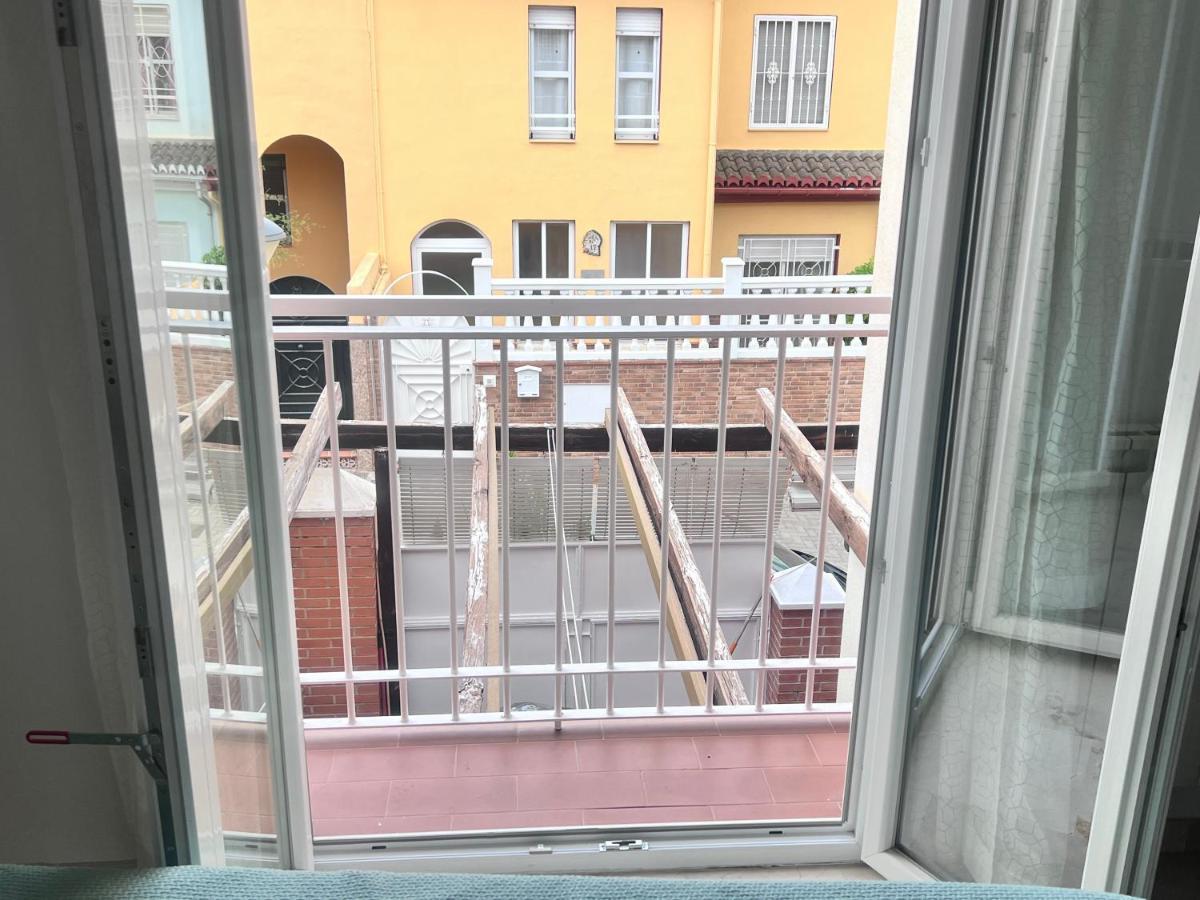 Casa Ideal Familias Y Grupos Con Balcones Exterior Soleada Patios Cerca Alhambra, Sierra Nevada, Rio Genil, Lancha Del Genil, Parque Llano Y Reloj Del Sol Con Barbacoas, Campo De Futbol, Circuito Gimnasia Apartment Granada Ngoại thất bức ảnh