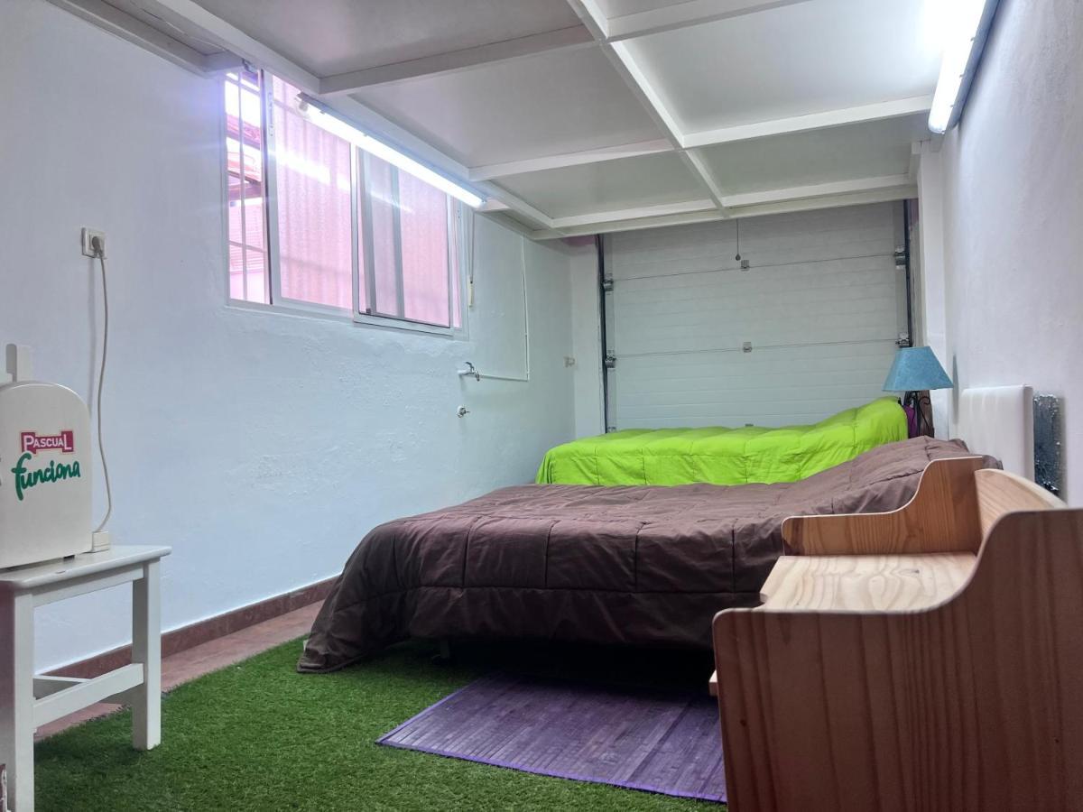 Casa Ideal Familias Y Grupos Con Balcones Exterior Soleada Patios Cerca Alhambra, Sierra Nevada, Rio Genil, Lancha Del Genil, Parque Llano Y Reloj Del Sol Con Barbacoas, Campo De Futbol, Circuito Gimnasia Apartment Granada Ngoại thất bức ảnh