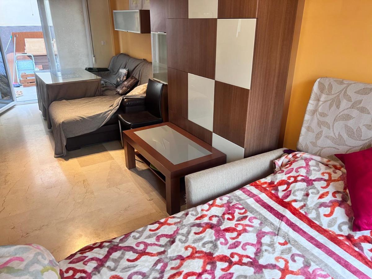 Casa Ideal Familias Y Grupos Con Balcones Exterior Soleada Patios Cerca Alhambra, Sierra Nevada, Rio Genil, Lancha Del Genil, Parque Llano Y Reloj Del Sol Con Barbacoas, Campo De Futbol, Circuito Gimnasia Apartment Granada Ngoại thất bức ảnh