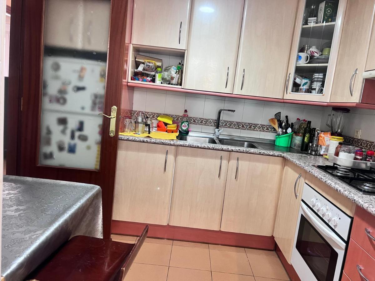Casa Ideal Familias Y Grupos Con Balcones Exterior Soleada Patios Cerca Alhambra, Sierra Nevada, Rio Genil, Lancha Del Genil, Parque Llano Y Reloj Del Sol Con Barbacoas, Campo De Futbol, Circuito Gimnasia Apartment Granada Ngoại thất bức ảnh
