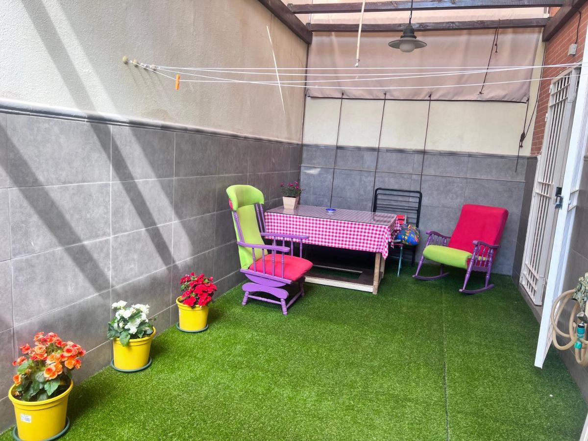 Casa Ideal Familias Y Grupos Con Balcones Exterior Soleada Patios Cerca Alhambra, Sierra Nevada, Rio Genil, Lancha Del Genil, Parque Llano Y Reloj Del Sol Con Barbacoas, Campo De Futbol, Circuito Gimnasia Apartment Granada Ngoại thất bức ảnh