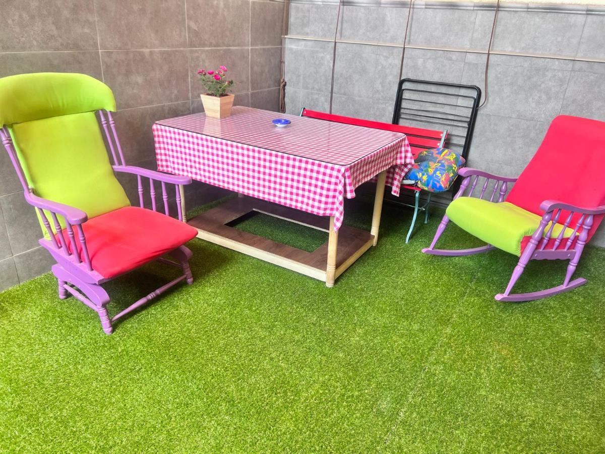 Casa Ideal Familias Y Grupos Con Balcones Exterior Soleada Patios Cerca Alhambra, Sierra Nevada, Rio Genil, Lancha Del Genil, Parque Llano Y Reloj Del Sol Con Barbacoas, Campo De Futbol, Circuito Gimnasia Apartment Granada Ngoại thất bức ảnh