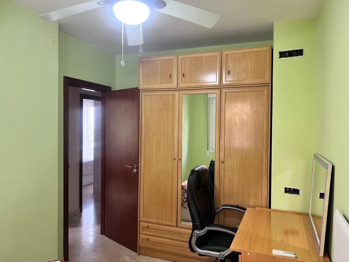 Casa Ideal Familias Y Grupos Con Balcones Exterior Soleada Patios Cerca Alhambra, Sierra Nevada, Rio Genil, Lancha Del Genil, Parque Llano Y Reloj Del Sol Con Barbacoas, Campo De Futbol, Circuito Gimnasia Apartment Granada Ngoại thất bức ảnh
